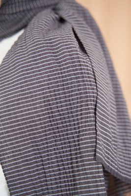 Bombe Serisi Çizgili Füme Şal - Thumbnail