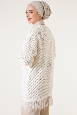  Püsküllü Ekru Hırka - Thumbnail