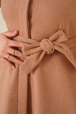 Kuşaklı Gizli Düğmeli Kaban Camel - Thumbnail