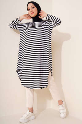 Pazarium - Çizgili Düşük Omuzlu Beyaz Tunik 