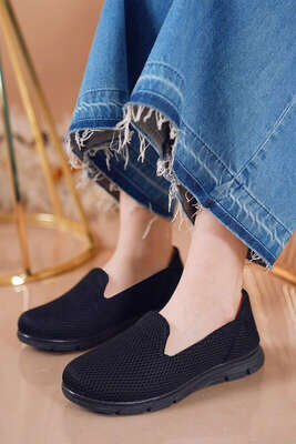 Bayan Fileli Siyah Spor Ayakkabı - Thumbnail