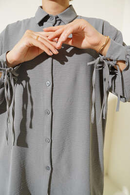 Manşetleri Bağcıklı Ayrobin Gömlek Gri - Thumbnail