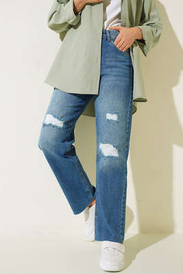 Yırtık Detaylı Paçası Kesik Kot Mavisi Pantolon - Thumbnail