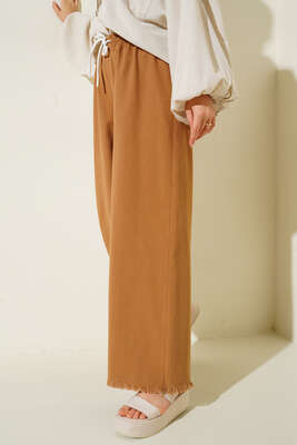 Beli İp Bağlamalı Paçası Yırtık Detaylı Pantolon Camel - Thumbnail