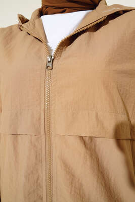 Fermuarlı Kapüşonlu Uzun Yağmurluk Camel - Thumbnail