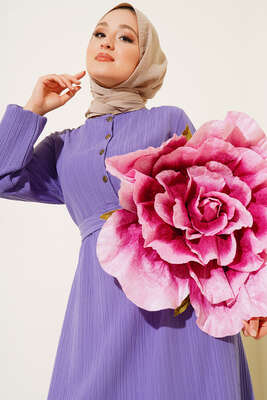 Düğmeli Yarı Patlı Kuşaklı Elbise Lila - Thumbnail