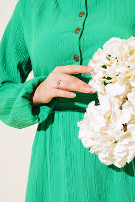 Düğmeli Yarı Patlı Kuşaklı Elbise Yeşil - Thumbnail