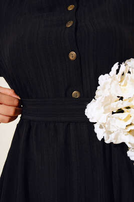 Düğmeli Yarı Patlı Kuşaklı Elbise Siyah - Thumbnail