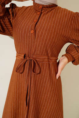 İnce Kesik Çizgili Elbise Taba - Thumbnail