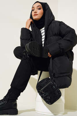 Oversize Torba Cepli Kapşonlu Mont Siyah - Thumbnail