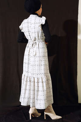 Omuzları Fırfırlı Jile Elbise Ekru - Thumbnail