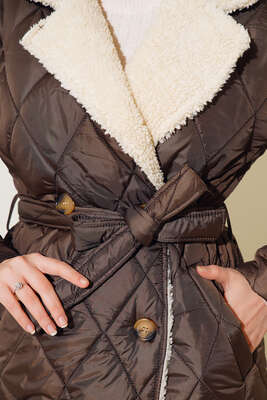 Yakası Kürklü Kapitone Mont Kahve - Thumbnail