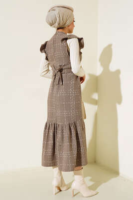 Omuzları Fırfırlı Jile Elbise Vizon - Thumbnail