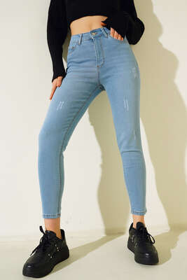 Sökük Detaylı Dar Paça Kot Pantolon Açık Mavi - Thumbnail