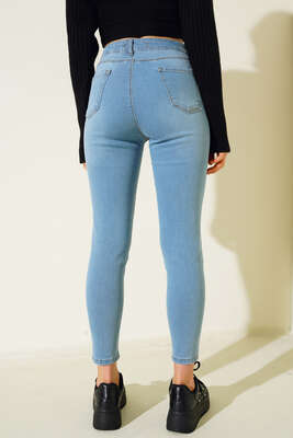 Sökük Detaylı Dar Paça Kot Pantolon Açık Mavi - Thumbnail