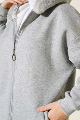 Kapüşonu Kürklü Hırka Gri - Thumbnail