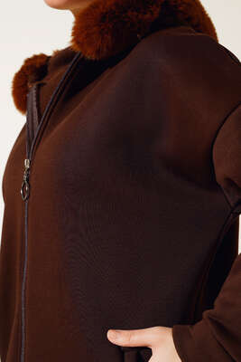 Kapüşonu Kürklü Hırka Kahve - Thumbnail