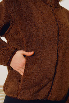 Cepli Dik Yaka Peluş Mont Kahve - Thumbnail