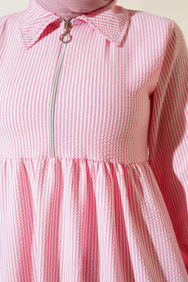 Yaka Fermuarlı Çizgili Gofre Elbise Pembe - Thumbnail