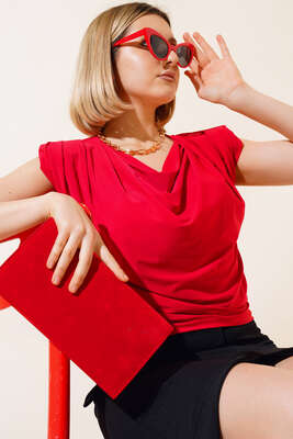 Pazarium - Kolsuz Bluz Kırmızı