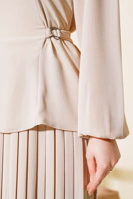 Yanları Tokalı İkili Takım Bej - Thumbnail