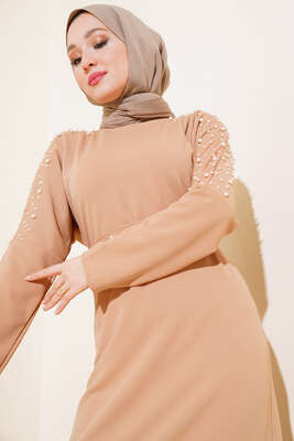 İnci Detaylı Kuşaklı Elbise Bej - Thumbnail