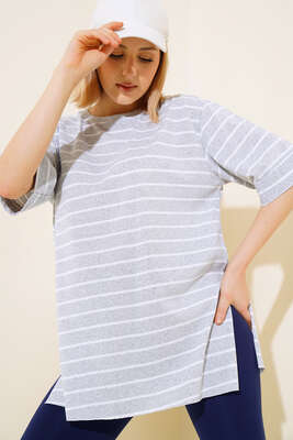 Çizgili Gri Tshirt - Thumbnail