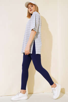 Çizgili Gri Tshirt - Thumbnail