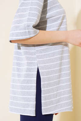 Çizgili Gri Tshirt - Thumbnail