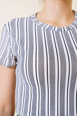 Çizgili Crop Siyah Beyaz - Thumbnail