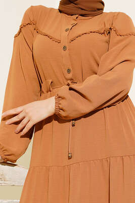 Önü Yarım Düğmeli Kat Kat Elbise Camel - Thumbnail