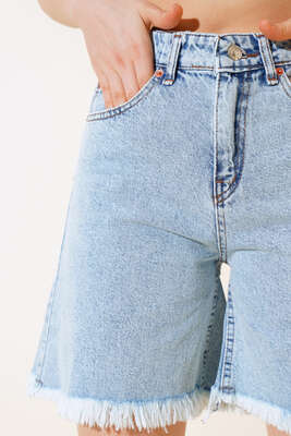 Paça Püsküllü Şort Açık Kot - Thumbnail