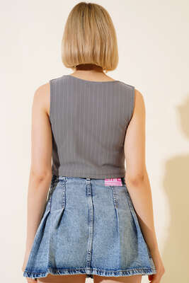 İnce Çizgili Kısa Yelek Gri - Thumbnail