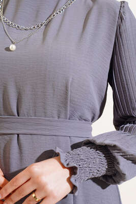 Kol Piliseli Elbise Gri - Thumbnail