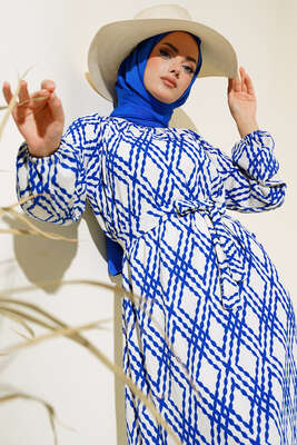 Pazarium - Kuşaklı Desenli Elbise Saks