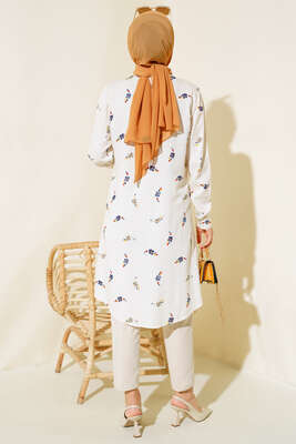 Hareketli Desen Serisi Gömlek Ekru Çiçekli - Thumbnail