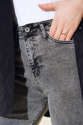 Salaş Kısa Püsküllü Pantolon Siyah Açık Kar - Thumbnail