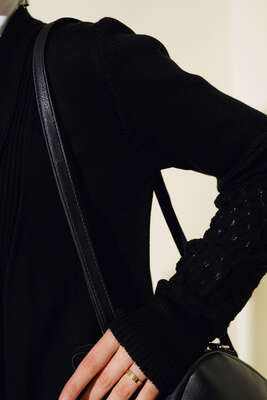 Üzüm Kol Bağcıklı Uzun Hırka Siyah - Thumbnail