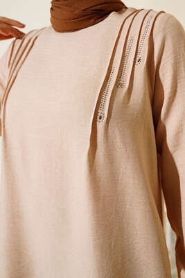 Omuz Pileli Taşlı Tunik Bej - Thumbnail