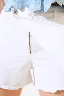 Püsküllü Kot Şort Etek Beyaz - Thumbnail