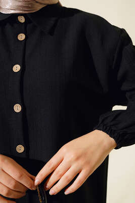 Tahta Düğmeli Uzun Gömlek Siyah - Thumbnail
