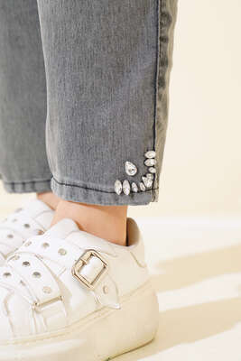 Bel Lastikli Paça Taşlı Kot Pantolon Füme - Thumbnail