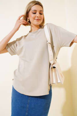 Oval Kesim T-shirt Bej - Thumbnail