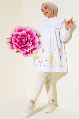 Pazarium - Çiçek Baskılı Fırfırlı Tunik Beyaz