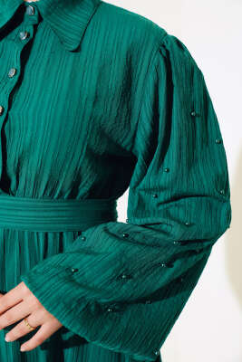 Kolları Boncuk Detaylı Kuşaklı Elbise Zümrüt Yeşili - Thumbnail