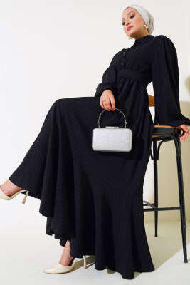 Pazarium - Kolları Boncuk Detaylı Kuşaklı Elbise Siyah
