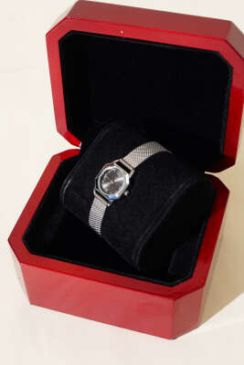 Örme Kordonlu Kadın Kol Saati Gümüş - Thumbnail