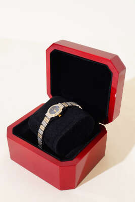 Kordonu Taş Süslemeli Kadın Kol Saati Lacivert - Thumbnail