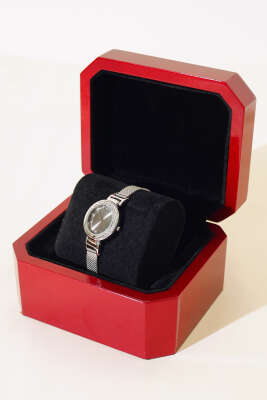 Taş Detaylı Kadın Kol Saati Siyah - Thumbnail