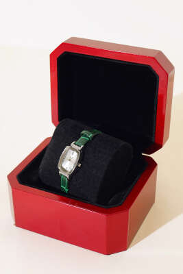 Dikdörtgen Çerçeveli Taşlı Kayış Kadın Kol Saati Yeşil - Thumbnail